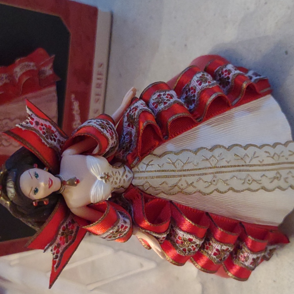 Barbie 'Holiday' Ornament Hallmark Mattel 3.5"